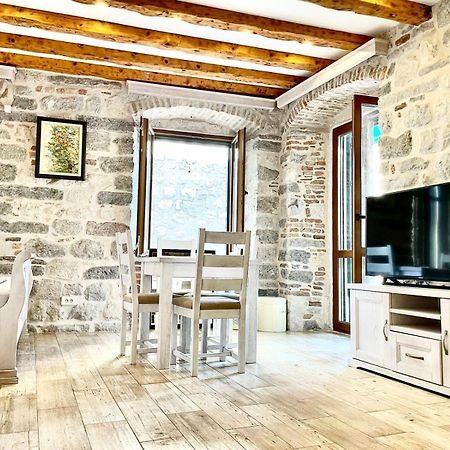 Apartments Dukic Kotor Luaran gambar
