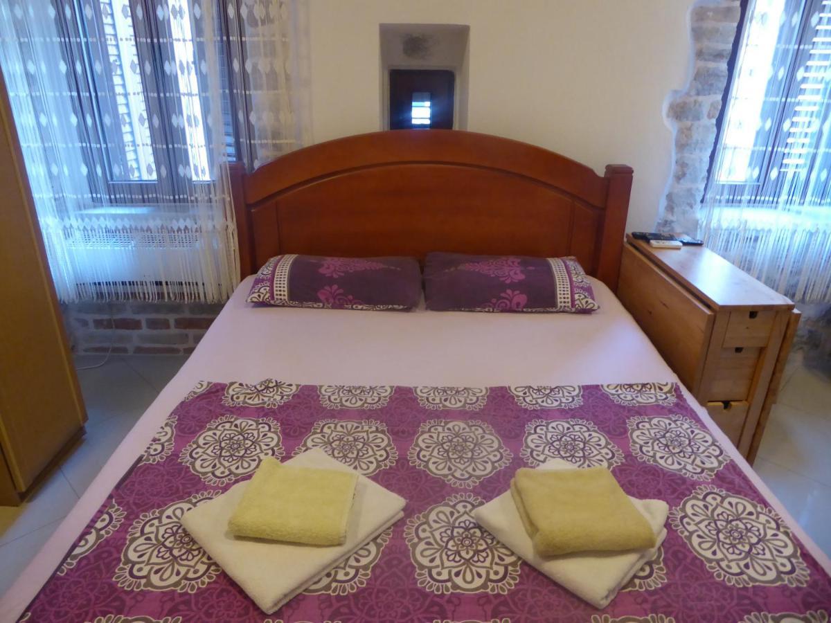 Apartments Dukic Kotor Luaran gambar