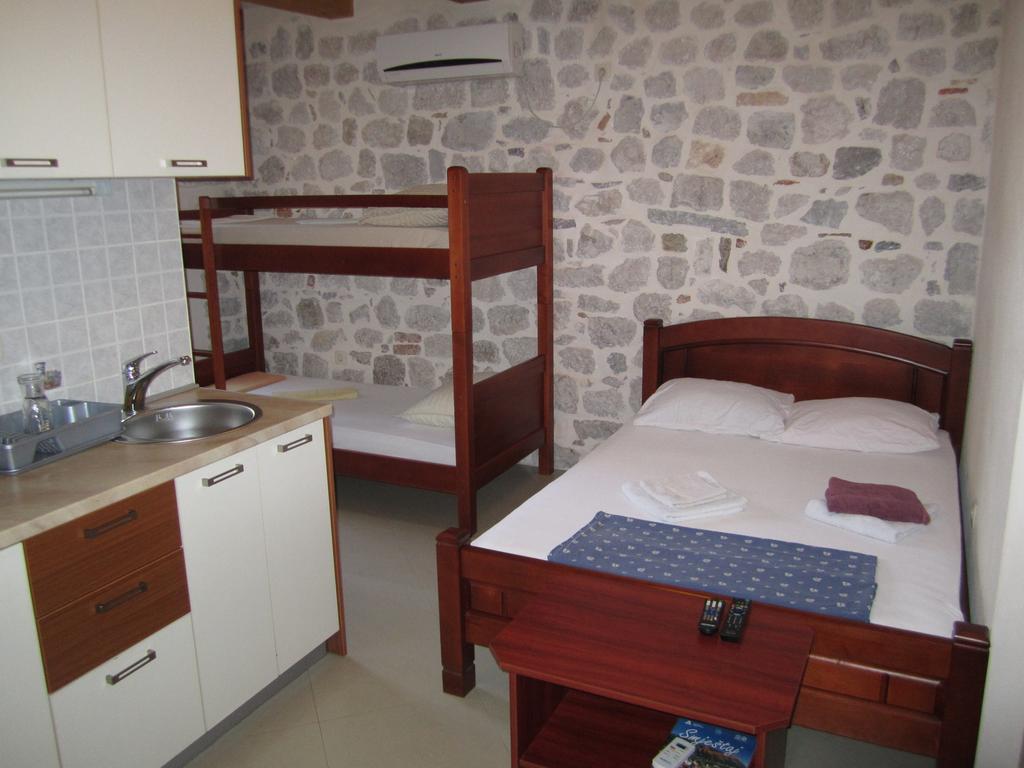 Apartments Dukic Kotor Bilik gambar