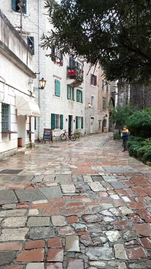 Apartments Dukic Kotor Luaran gambar